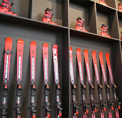 files/2526-skiers-impression.png